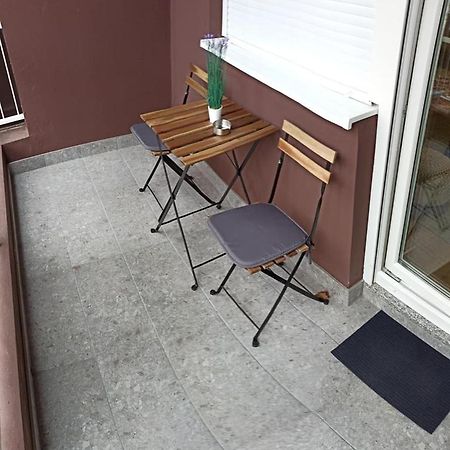 Apartman Simic Apartamento Osijek Exterior foto