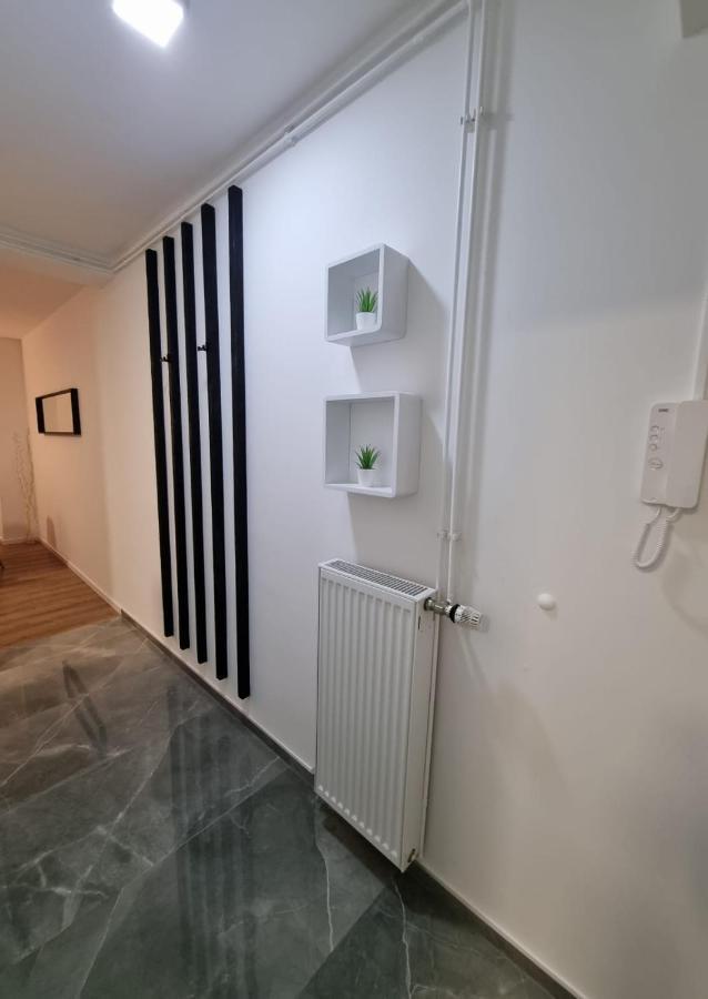 Apartman Simic Apartamento Osijek Exterior foto