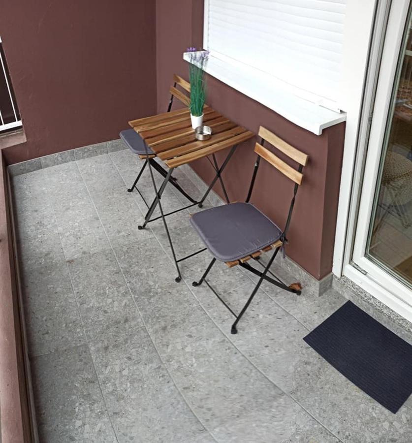 Apartman Simic Apartamento Osijek Exterior foto